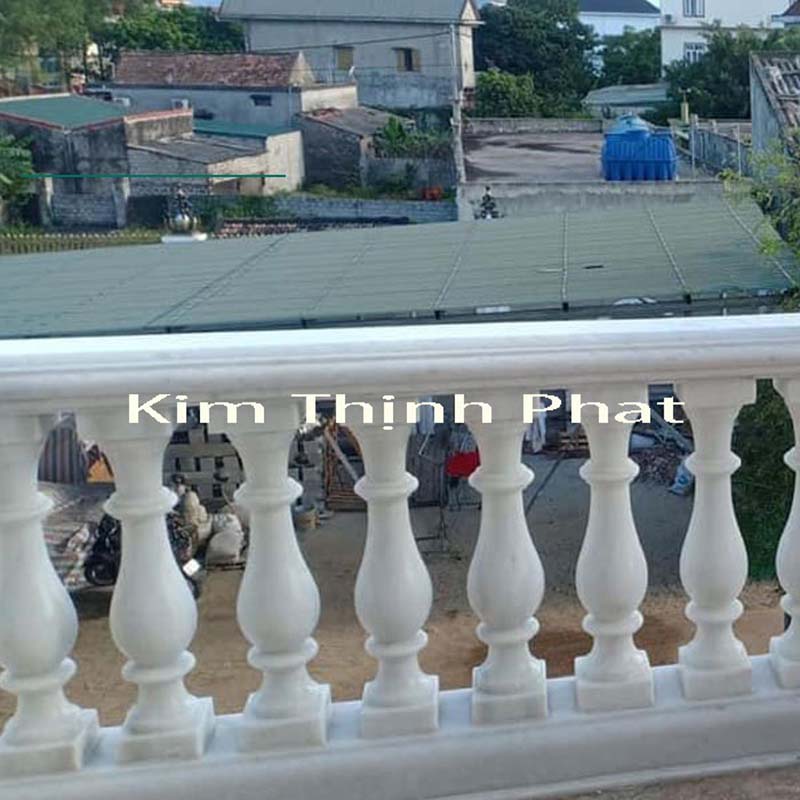 con tiện đá granite trắng