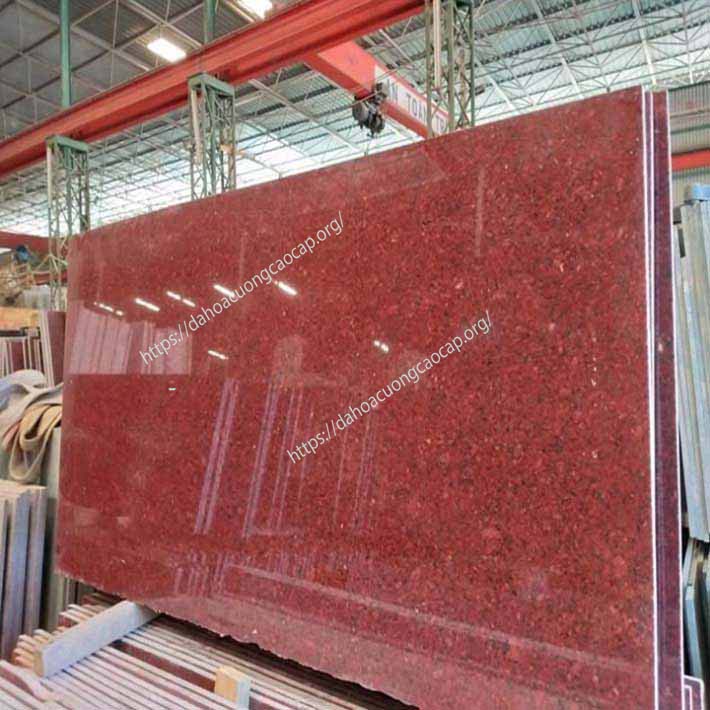 Giá đá granite đỏ